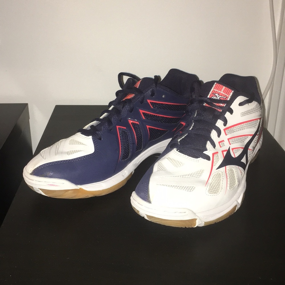 Mizuno Women’s Hurricane 3 Indoor Court Shoes